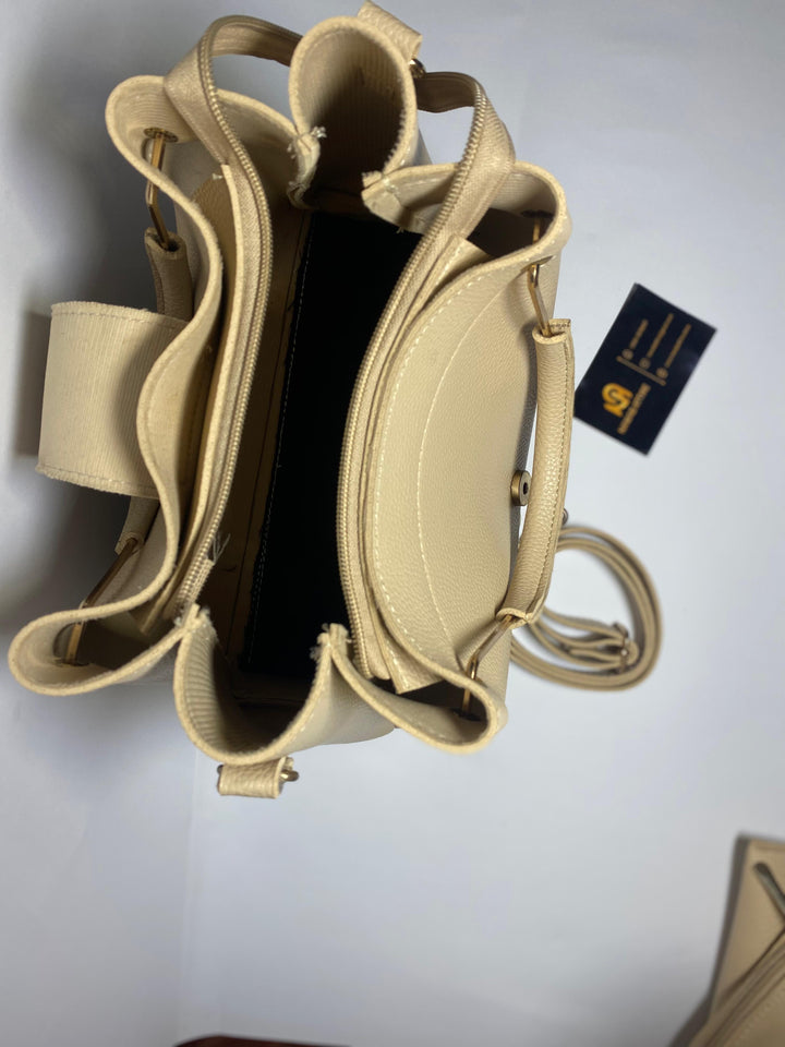 The Perfect Harmony of Tote, Shoulder, and Clutch — Designed for Every Occasion