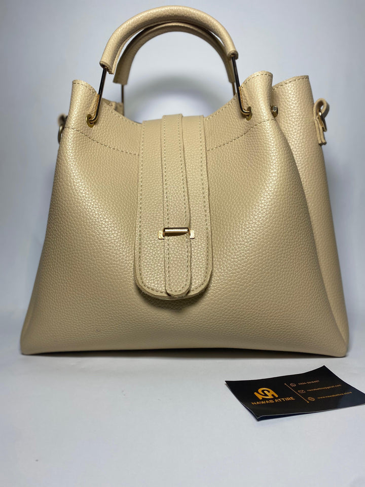 The Perfect Harmony of Tote, Shoulder, and Clutch — Designed for Every Occasion