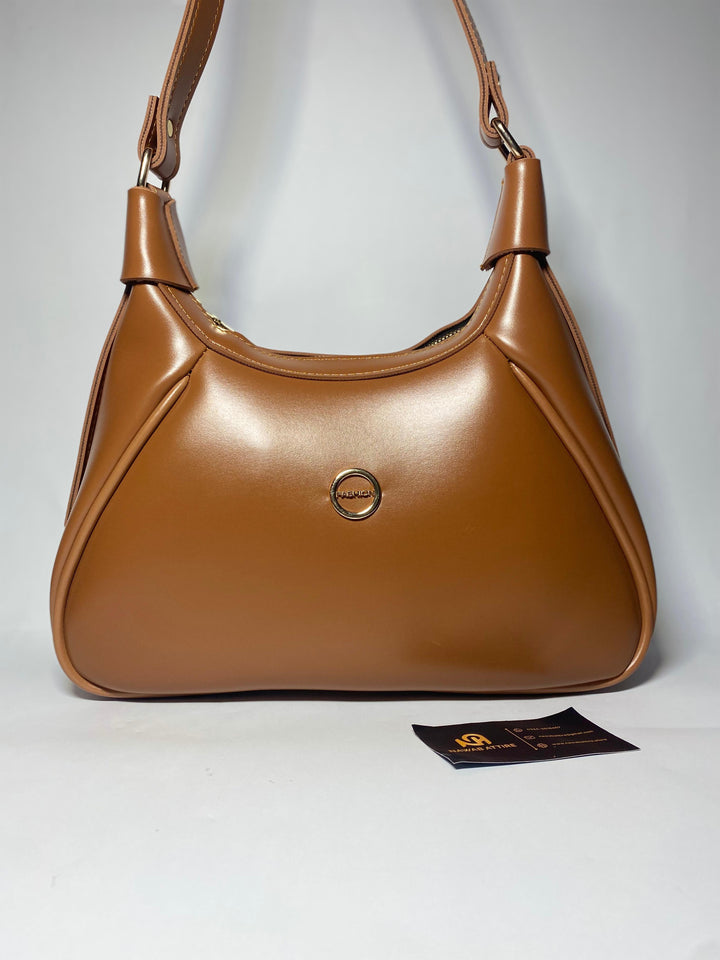 “Effortless Chic: Mini Shoulder Bag – The Perfect Everyday Essential for Everyone”