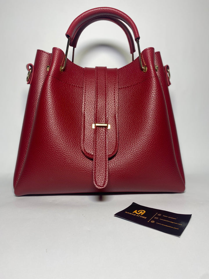 The Perfect Harmony of Tote, Shoulder, and Clutch — Designed for Every Occasion